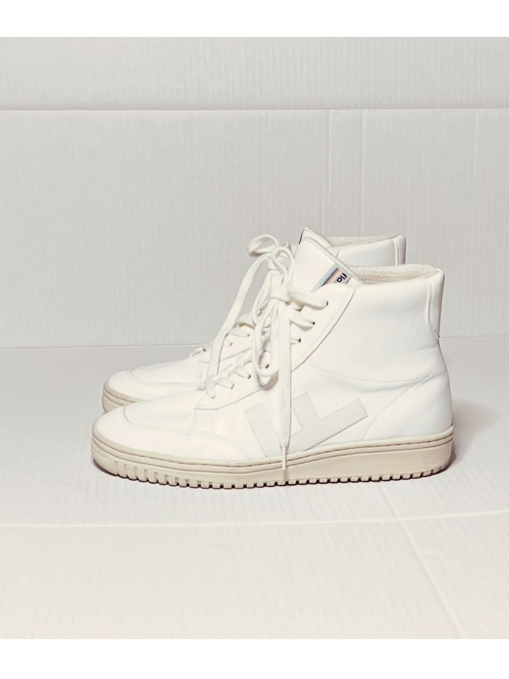 Flamingos Life Old 80’s White Vegan Leather Sneakers